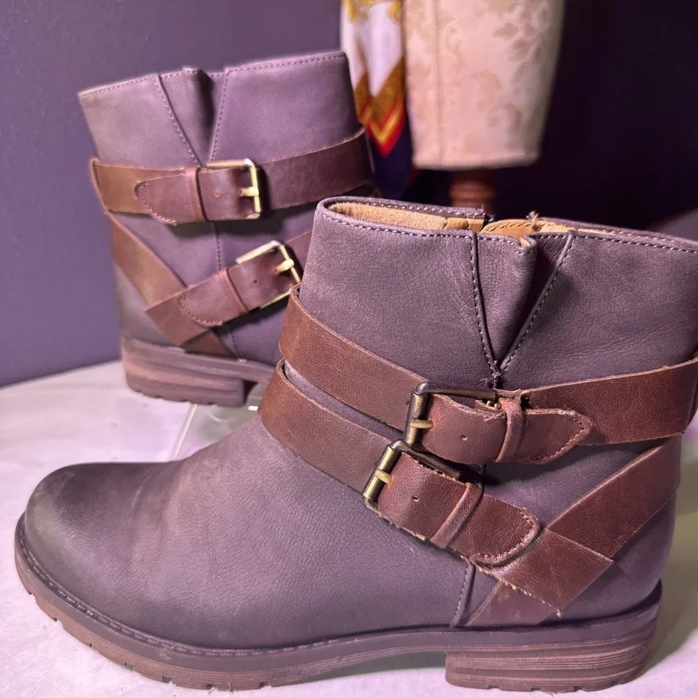 SOUL Naturalizer Women's Dark Brown Ankle Booties